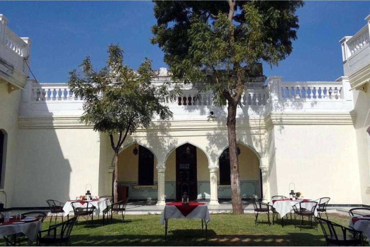 Hotel Aaram Baagh By Pachar Group, Sānchi Exterior foto